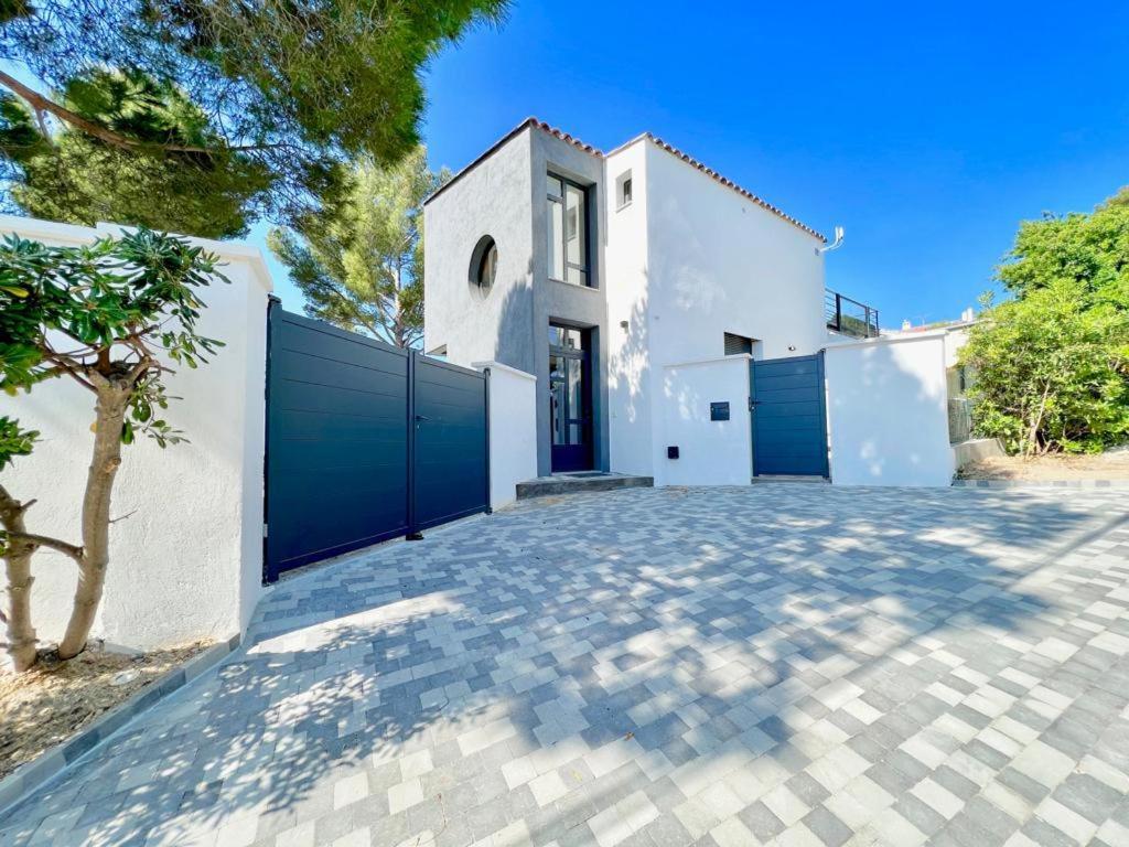 Magnifique Villa Neuve Vue Mer Кавалере-сюр-Мер Екстериор снимка
